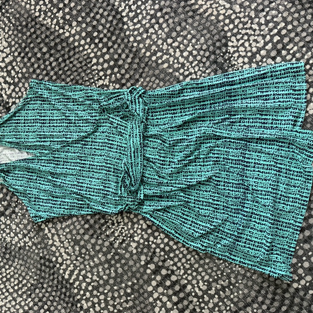 Elegant Teal Patterned Dress